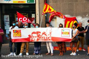 Viterbo - La manifestazione dell'Usb in piazza della Repubblica