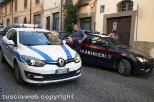 Viterbo - Bomba incendiaria nel centro storico