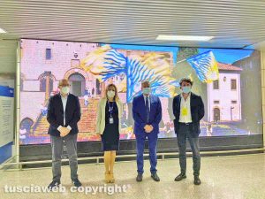 La presentazione del maxischermo a Fiumicino