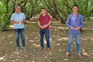 Piero Brama, presidente Cpn, Andreas Von Oettingen, amministratore delegato della Deepfield Connect e Gianluca Santinelli, agronomo e socio Cpn