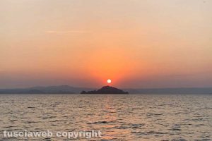 Tramonto sul lago di Bolsena