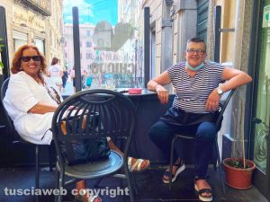 Viterbo - Daniela Chiodo (sulla destra) del bar Chiodo