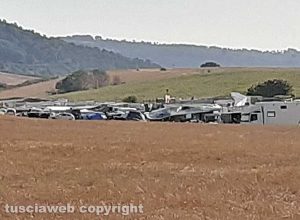 Valentano - Il rave party al lago di Mezzano