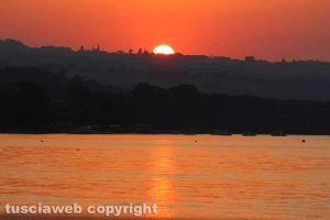 Tramonto sul lago di Bolsena