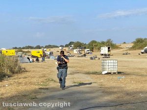 Rave - Sgombero quasi finito - La polizia sul posto