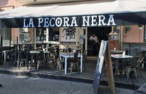 Civitavecchia - Il locale "La pecora nera"