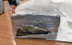 Napoli - La droga sequestrata