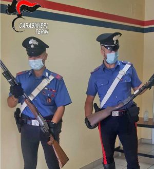 Terni - Carabinieri - Le armi sequestrate