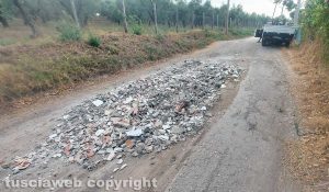 Vetralla - Calcinacci sulla strada a Capodacqua