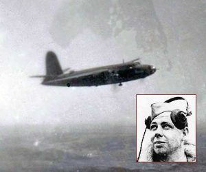 Il bombardiere B-26 "Skeeter" (https://b26.com) - Nel riquadro il pilota Clarice Randall (findagrave.com)