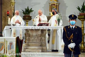 Viterbo - Polizia di stato - La messa per san Michele arcangelo