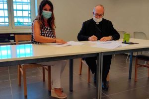 Tarquinia - La firma dell'accordo tra la diocesi e l'istituto superiore "Vincenzo Cardarelli"