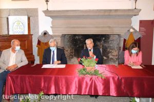 Viterbo - Affreschi a palazzo Gallo a Bagnaia - La conferenza