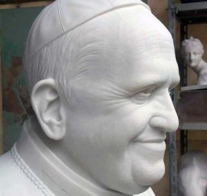 Papa Francesco - la scultura di Ivan Cusi