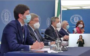 La conferenza stampa dopo il consiglio dei ministri