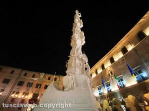 Viterbo - 3 settembre - Gloria in piazza del comune