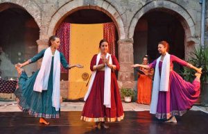 Viterbo - Un momento di "Occi-riente Yoga Katha"