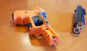 Viterbo - Polizia - La pistola con il peperoncino liquido