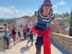 Celleno - Alcuni artisti di strada - Foto di repertorio