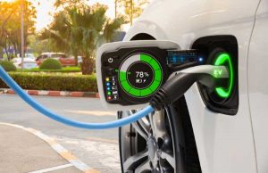 Auto elettrica in ricarica