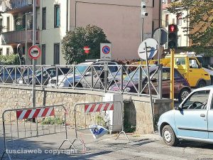 Viterbo - Le transenne al quartiere Pilastro nel giorno delle partite casalinghe allo stadio Rocchi