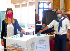 Giulia De Santis e Andrea Danti al voto