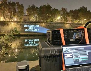 Flash mob a Roma del Collettivo No al Fossile Civitavecchia