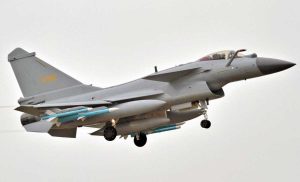 Un aereo militare cinese