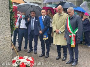 Viterbo - La commemorazione di Petroselli in cimitero