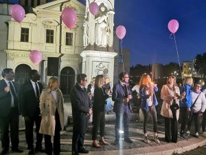 Roma - Luci rosa all'isola Tiberina