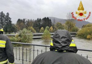 Vigili del fuoco - Fiume in piena