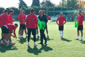 Sport - Calcio - Monterosi - Leonardo Menichini dirige il primo allenamento