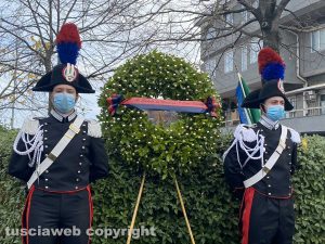 Viterbo - La cerimonia al monumento al carabiniere nell'anniversario dell'attentato di Nassirya