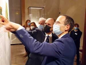 Francoforte - L'inaugurazione della mostra sui reperti di Vulci