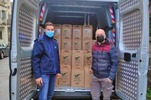 Castel Sant'Elia - L'associazione Enzimi ha donato cento pacchi alimentari per le famiglie in difficoltà