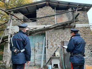 Rieti - Carabinieri - I controlli alla costruzione posta sotto sequestro