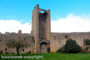 Viterbo - Le mura medievali