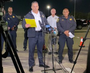 Houston - Il capo dei vigili del fuoco Samuel Peña