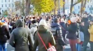 Trieste - Alcuni manifestanti contro il Green Pass