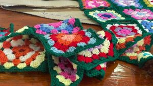 Acquapendente - Le mattonelle di pezza dell'albero di Natale degli Amici del presepe di Trevinano