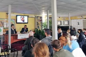 Tarquinia - Emanuele Fiano presenta il suo libro alla sede di Semi di pace