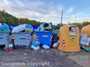 Viterbo - Punto raccolta rifiuti di Colleverde