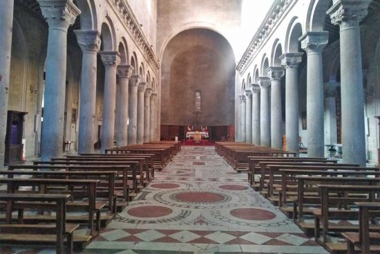 Viterbo - Il pavimento cosmatesco  del duomo