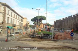 Viterbo - Lavori in corso a piazzale Gramsci