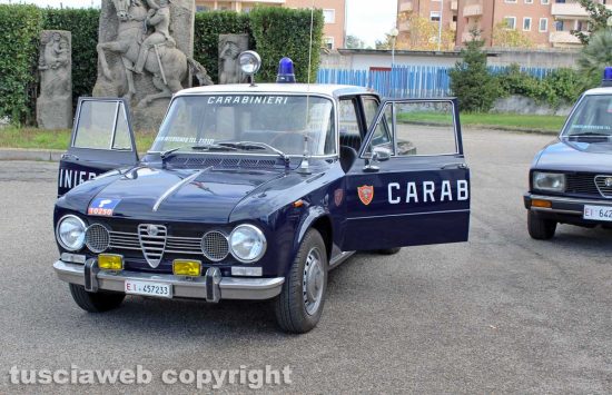 Viterbo - Carabinieri - Le auto d’epoca dell’associazione di volontariato “Lampeggiante blu"