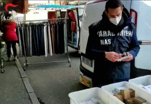 Torino - Carabinieri. Nas - Profumi sequestrati