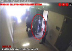 Mammagialla - Hassan Sharaf entra in cella d'isolamento