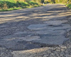 Strada dissestata sulla Sp Vetrallese