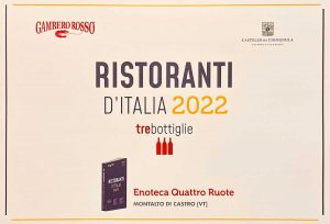 Il riconoscimento "Tre Bottiglie" all'enoteca Quattro Ruote