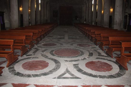Viterbo - Il pavimento cosmatesco del duomo